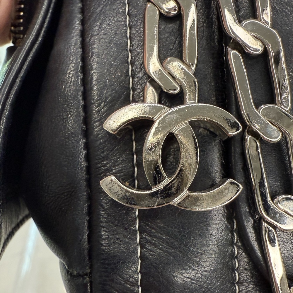CHANEL Mademoiselle Ligne silver Chain camera Lambskin Black bag VINTAGE - Picture 7 of 17